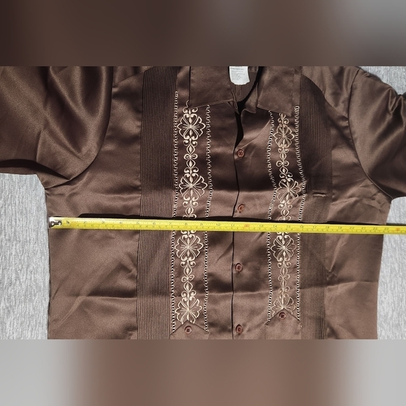 zava fine embroidered guayabera with buttons Short sleeve size L - Picture 9 of 12